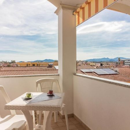 Olbia Bright Flat With Terrace & Private Parking!アパートメント エクステリア 写真