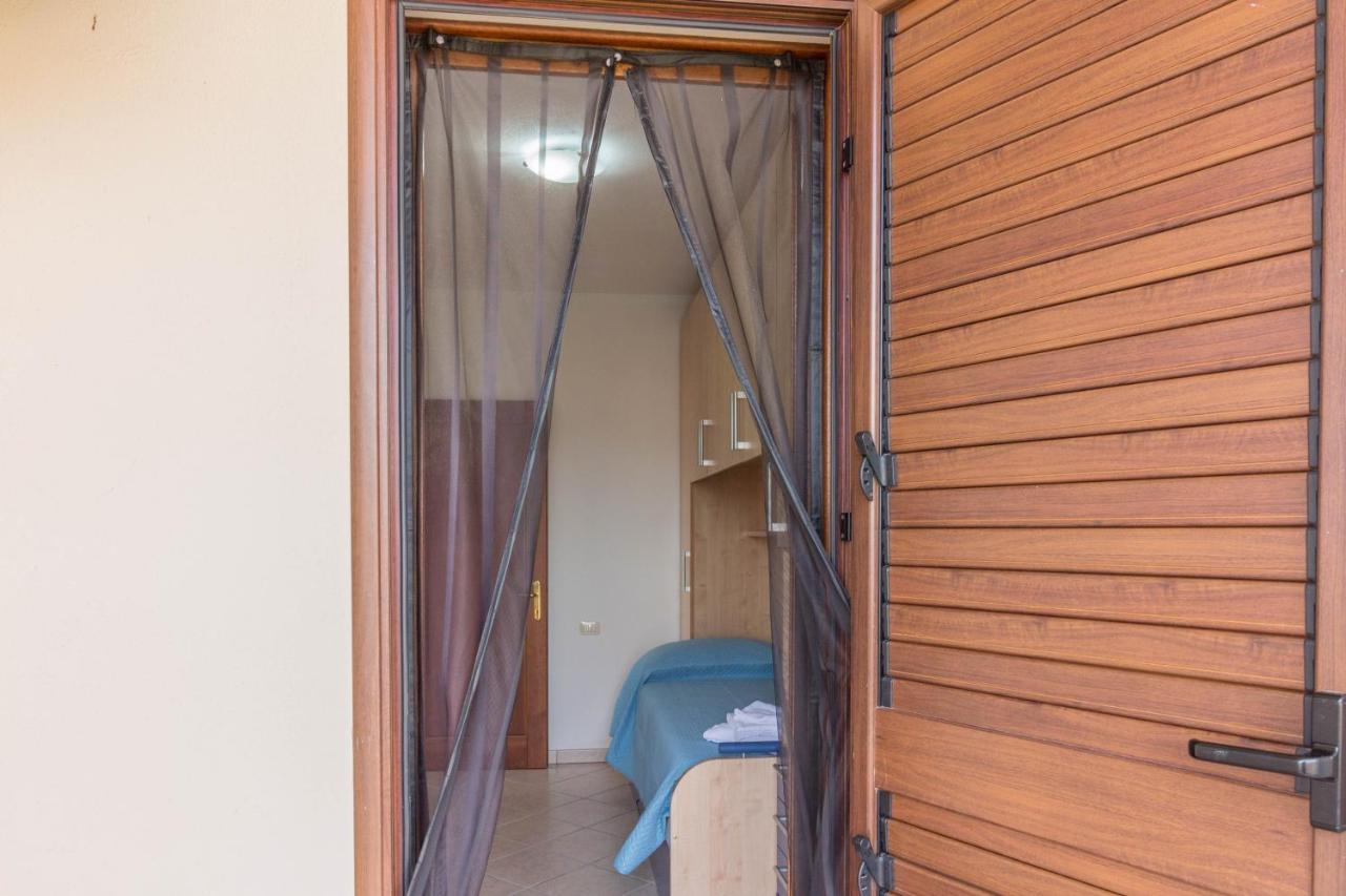 Olbia Bright Flat With Terrace & Private Parking!アパートメント エクステリア 写真