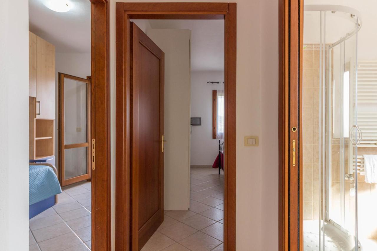 Olbia Bright Flat With Terrace & Private Parking!アパートメント エクステリア 写真